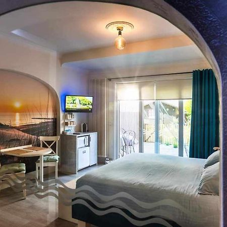 Vikingen Bed & Breakfast Westende Bagian luar foto